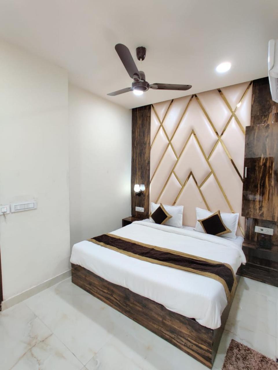 Hotel Gs Amritsar 200 Mtr From Golden Temple Zewnętrze zdjęcie