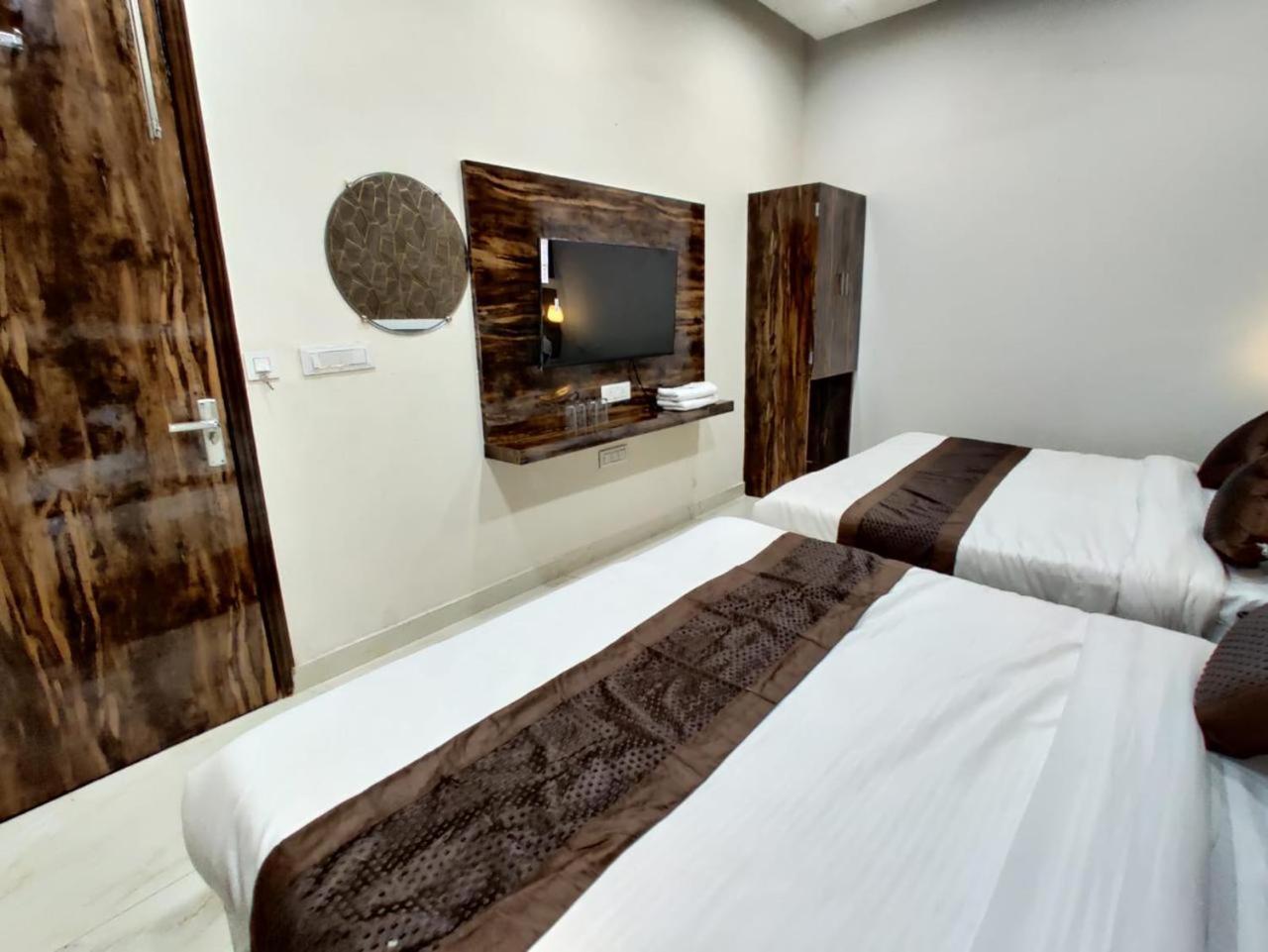 Hotel Gs Amritsar 200 Mtr From Golden Temple Zewnętrze zdjęcie
