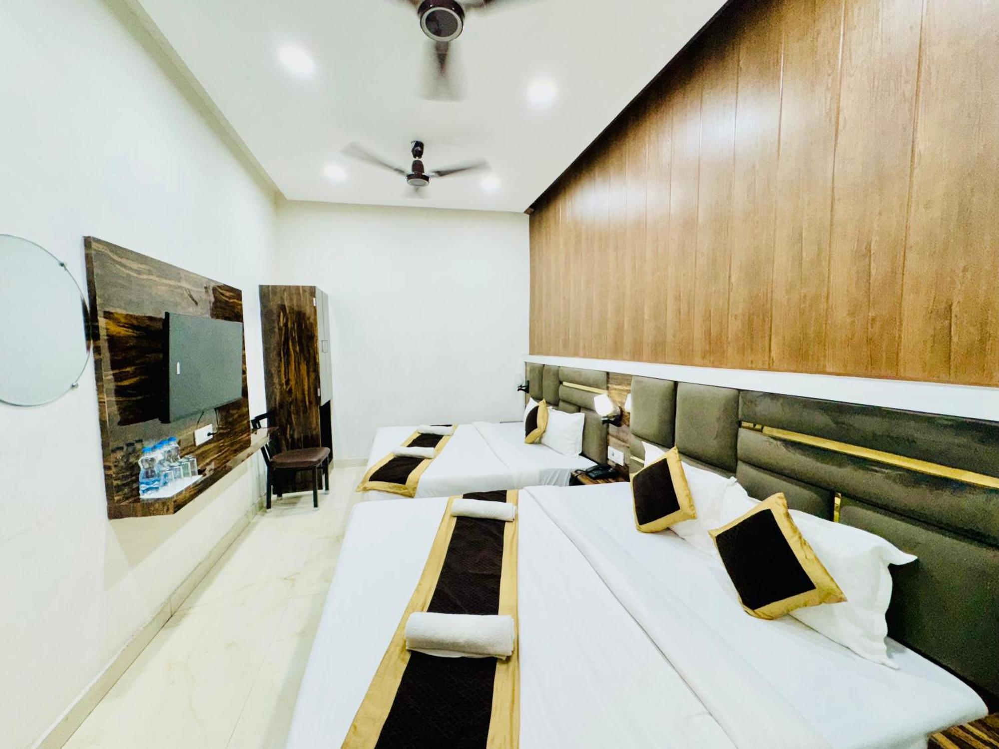 Hotel Gs Amritsar 200 Mtr From Golden Temple Zewnętrze zdjęcie