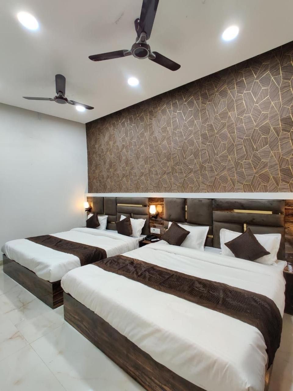 Hotel Gs Amritsar 200 Mtr From Golden Temple Zewnętrze zdjęcie